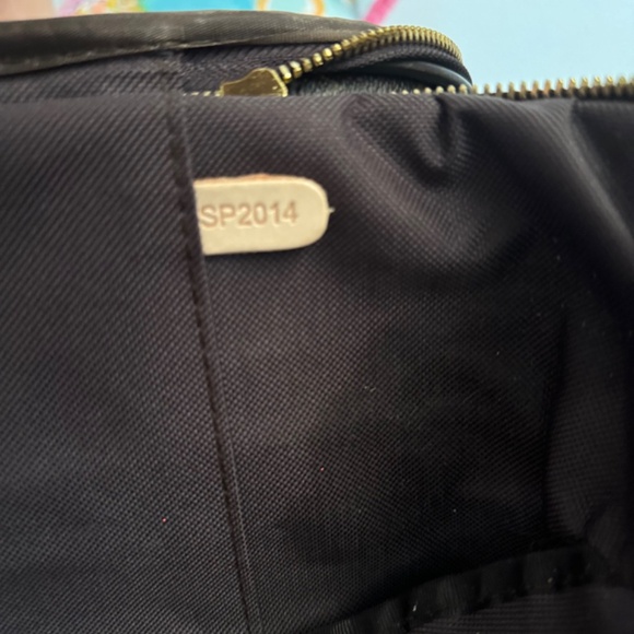 Louis Vuitton Roller Bag - Picture 7 of 11